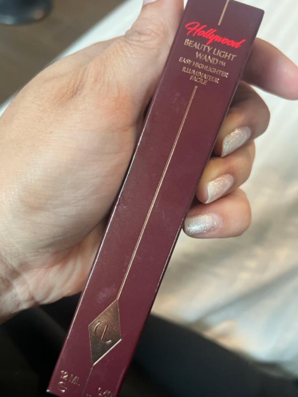 Charlotte Tilbury beauty light wand highlighter